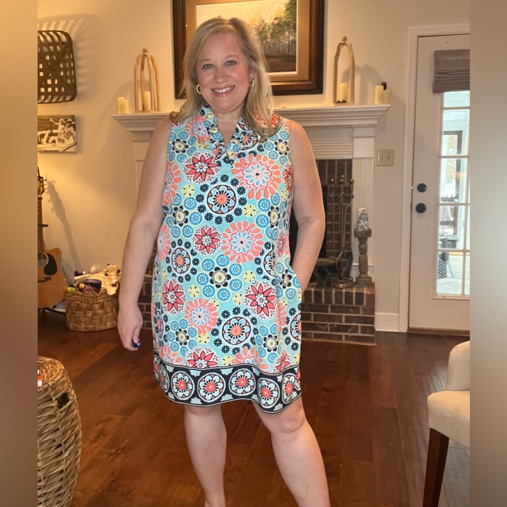 Crown & Ivy medallion print sleeveless dress with ruffle collar size 16W